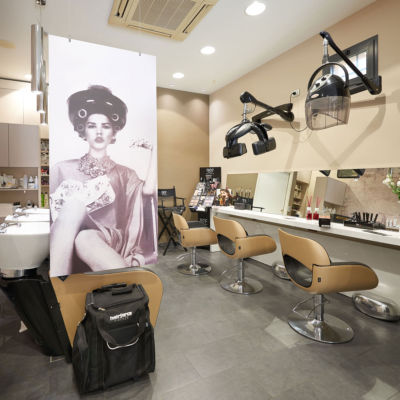 Hairforce Unisex Hair Styling Salon - Florence Italy